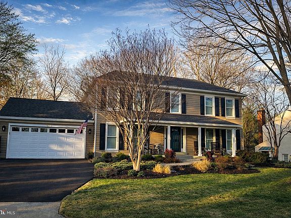 3rd image of 9616 Oakington Dr