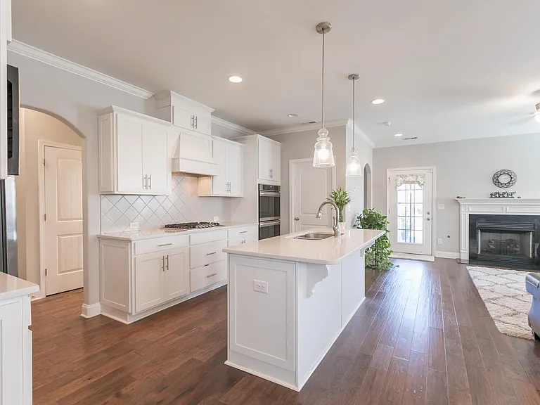 1055 Crisp Spring Dr — Photo 10