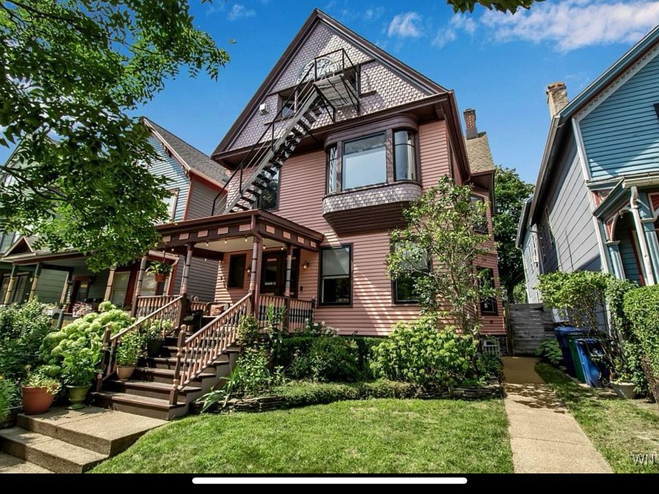 1st image of 380 Hudson St #1