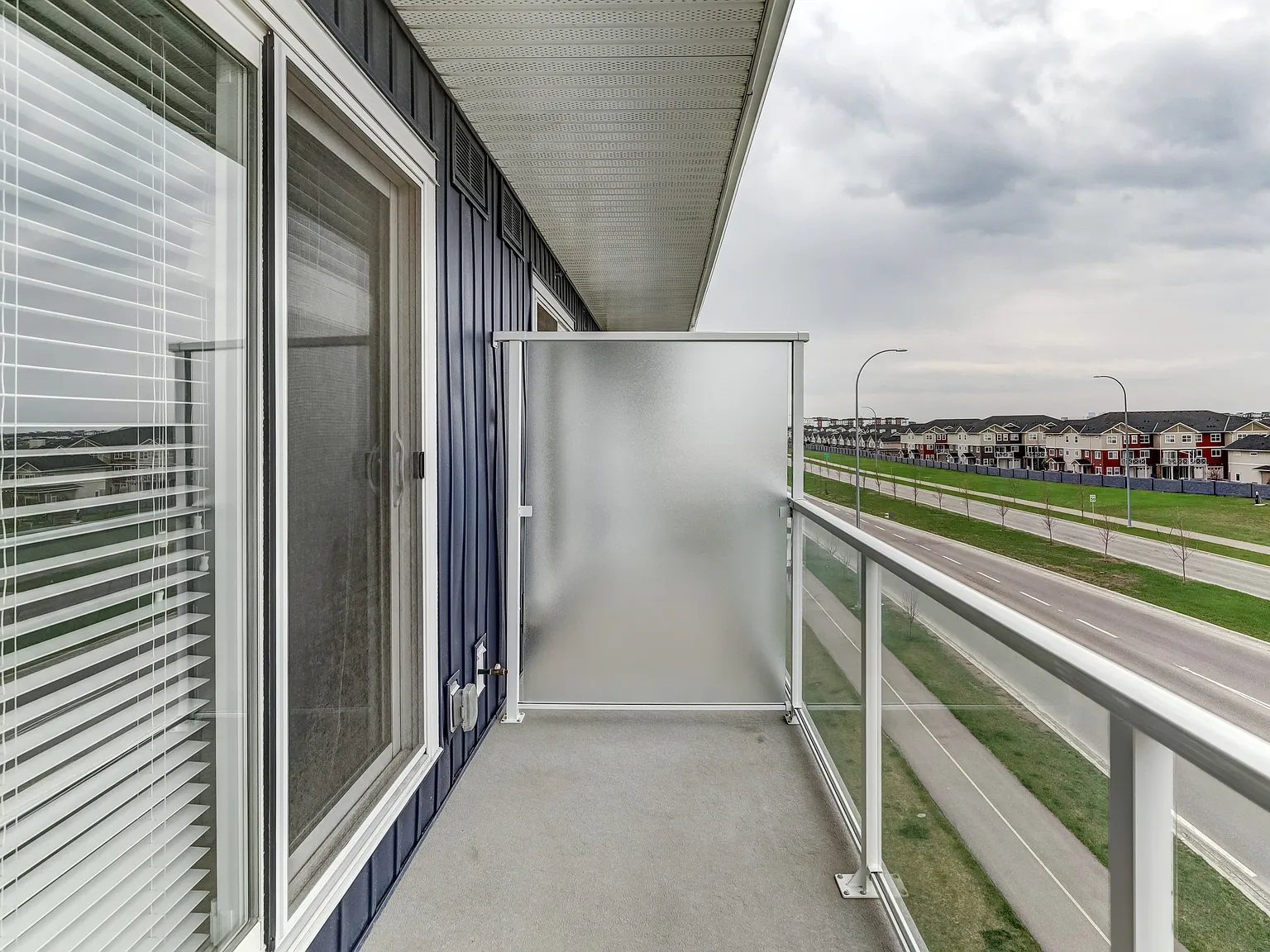 #1431 - 76 Cornerstone Passage NE — Photo 2