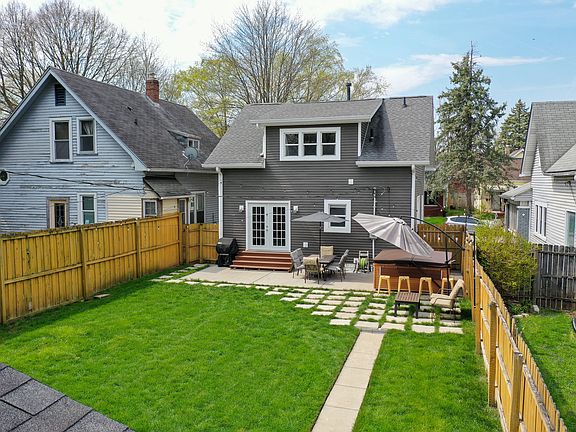 5th image of 2125 S Garfield Dr