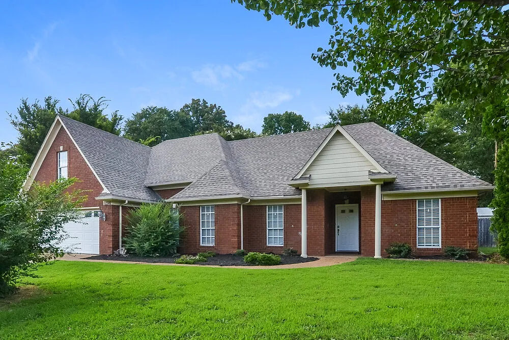 4 bed, 3.0 bath, 1963 sqft, $2,075 — Photo 4