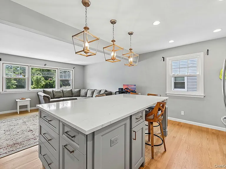 41 Sheldon Ave — Photo 5