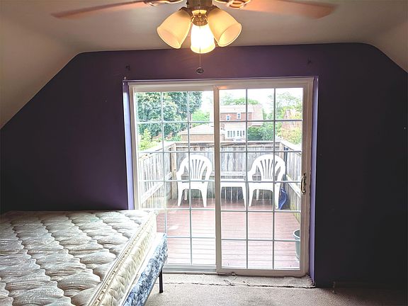 2nd image of 20 Baker Ct #1
