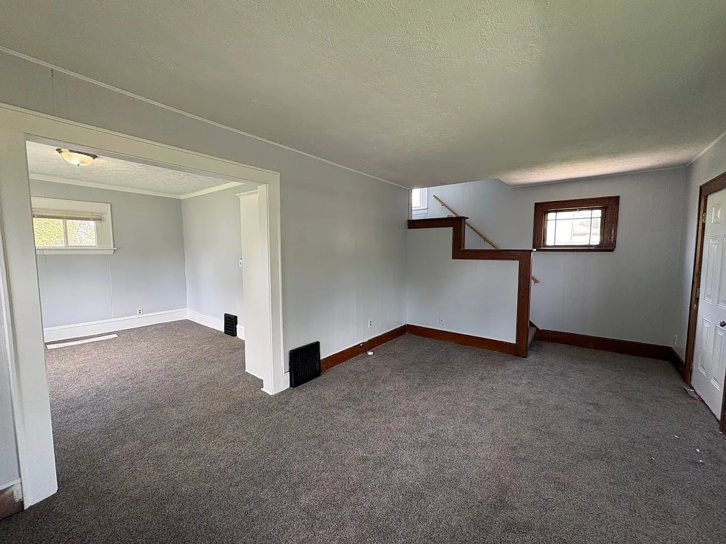 Four Bedroom One Bathroom Single Family Home For Rent Move In Special - Half Off First Months Rent — Photo 4