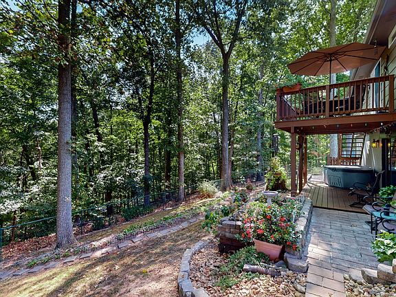 5th image of 1025 Red Fox Ln