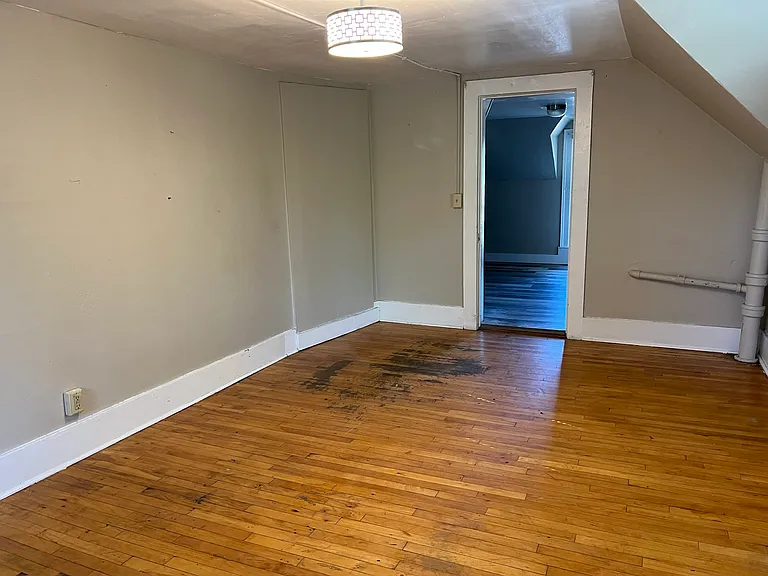 743 Eddy St #1/2 — Photo 22