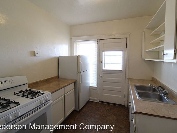 4th image of 2514 Holmes St APT 2N