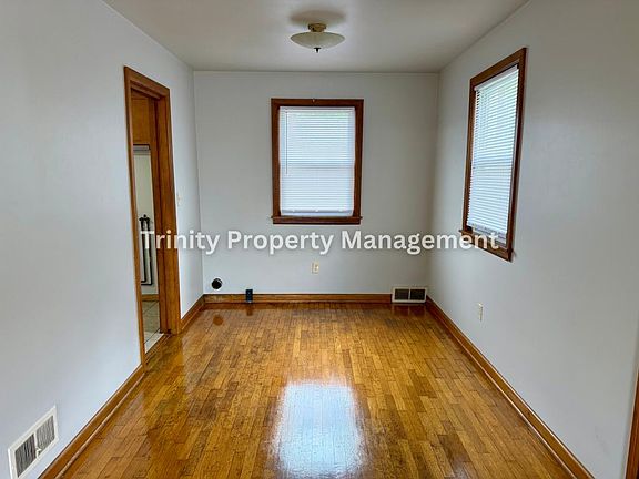 4th image of 188 Magnolia Ave APT B