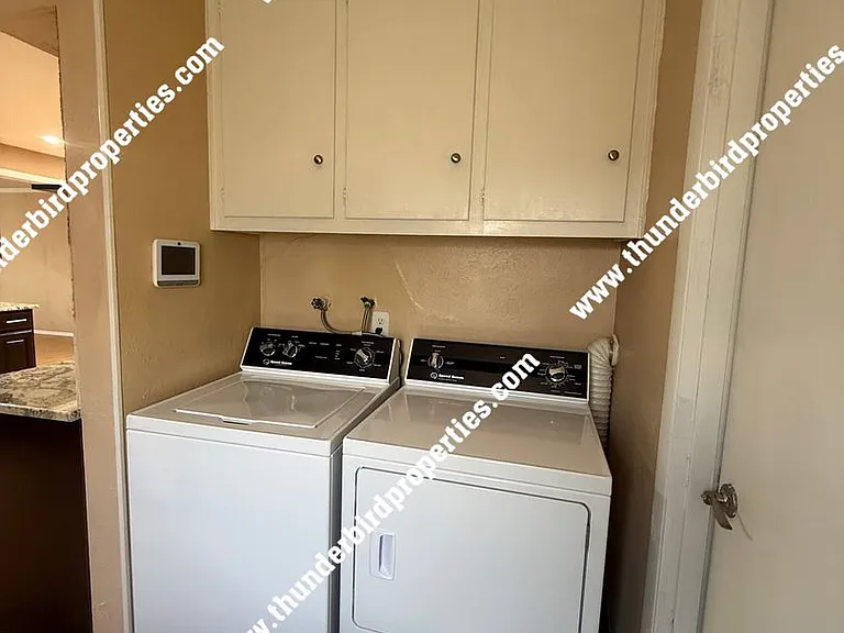2108 Muriel St NE — Photo 20