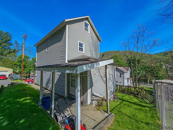 4th image of 311 Baywood St