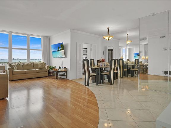 3rd image of 4747 Collins Ave APT 1503