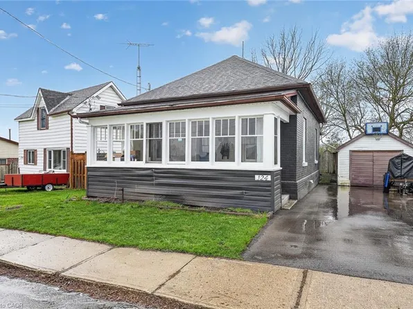124 E Park Dr, Woodstock, ON N4S 3N2