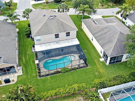 3rd image of 13273 Hampton Park Ct