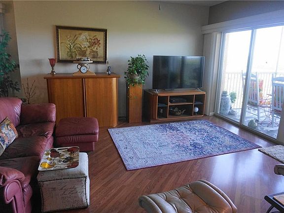 4th image of 6550 Shoreline Dr APT 7401