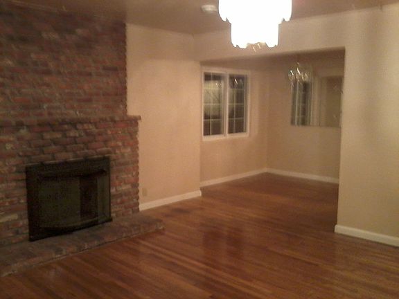 3rd image of 8841 Glider Ave