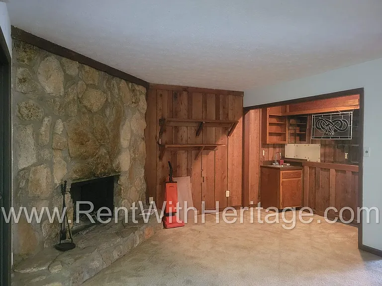 1050 Flamingo Dr — Photo 17