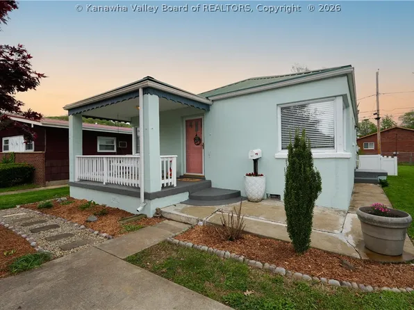 307 25th St, Dunbar, WV 25064