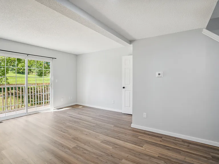 2555 Clearwater Ct — Photo 9