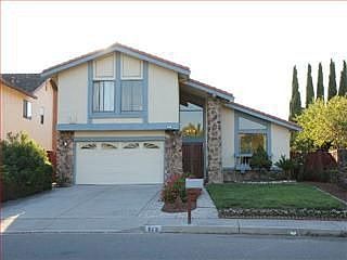 1st image of 923 N Hillview Dr