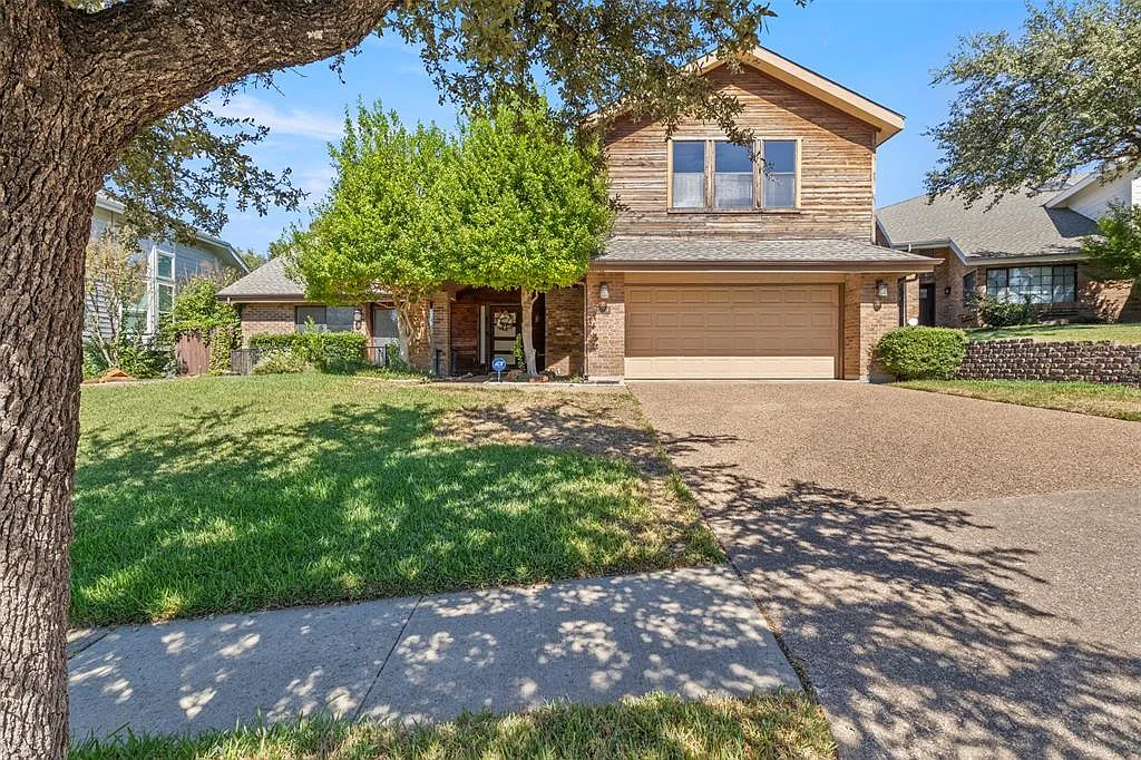 4 bed, 3.5 bath, 2919 sqft, $4,500 — Photo 1