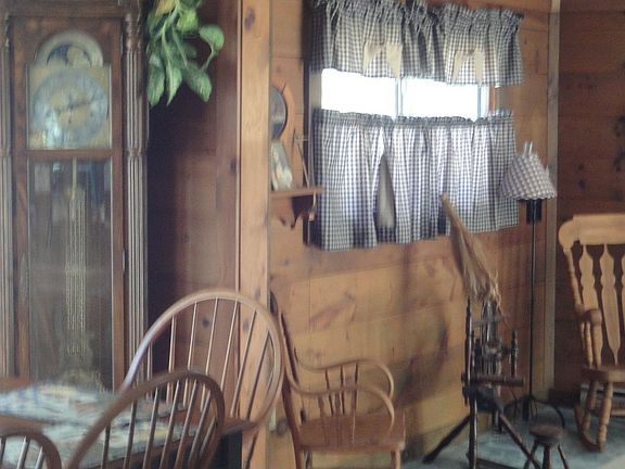 5th image of 12 Ewald Ave