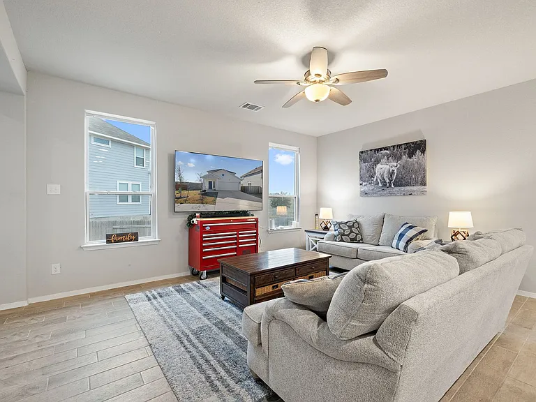 408 Black Opal Dr — Photo 11