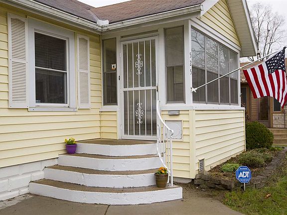 2nd image of 525 S 31st St