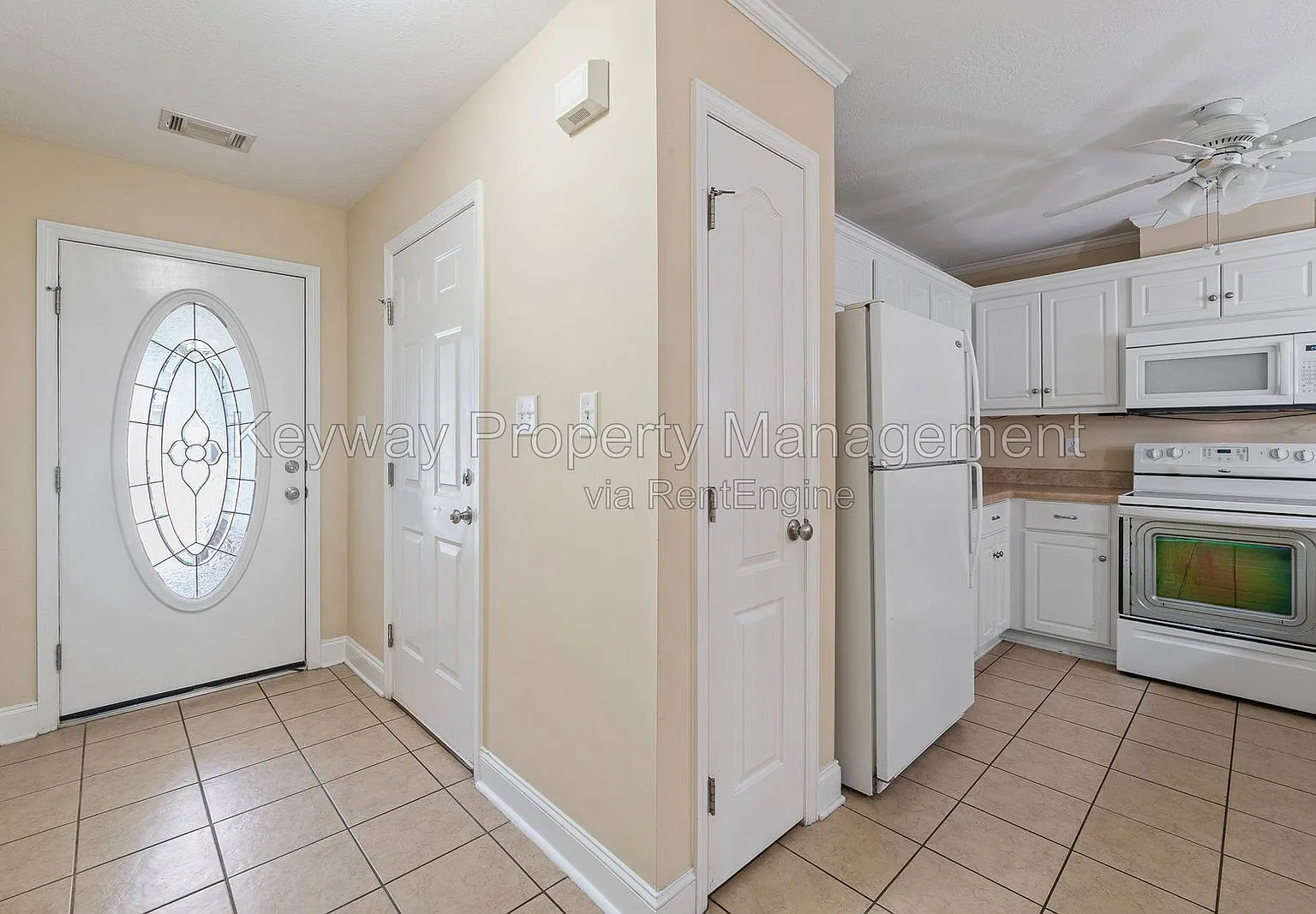 2 bed, 2.0 bath, 1145 sqft, $1,375 — Photo 2