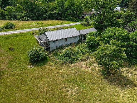2nd image of 24 Ivydale Ln