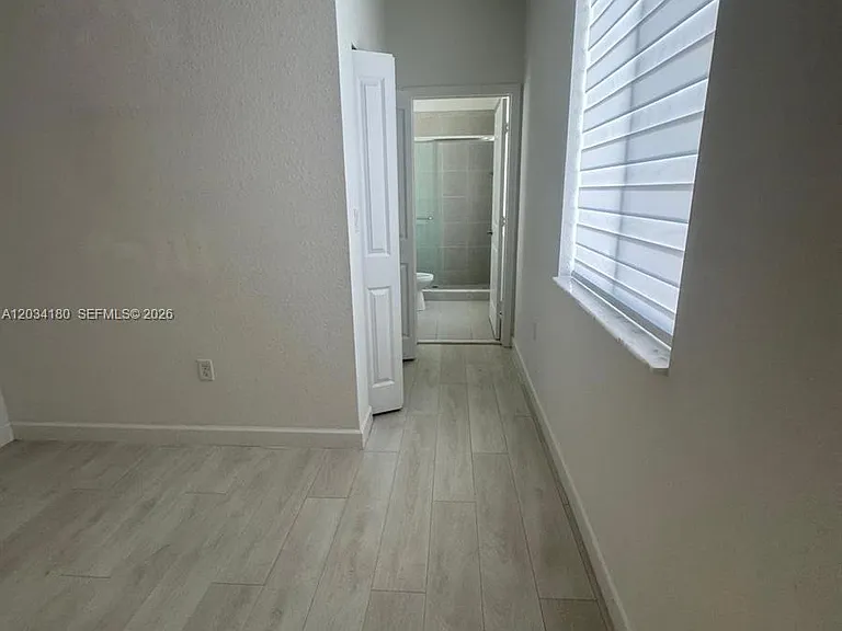 705 SE 13th Street Cir #705 — Photo 32