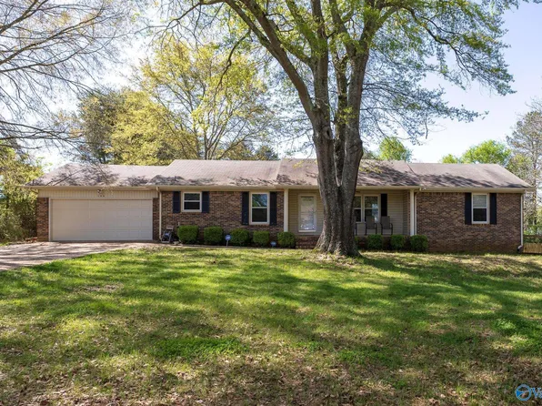 100 Erle Phillips Rd, Huntsville, AL 35806