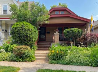 3218 N Newhall St, Milwaukee, WI 53211