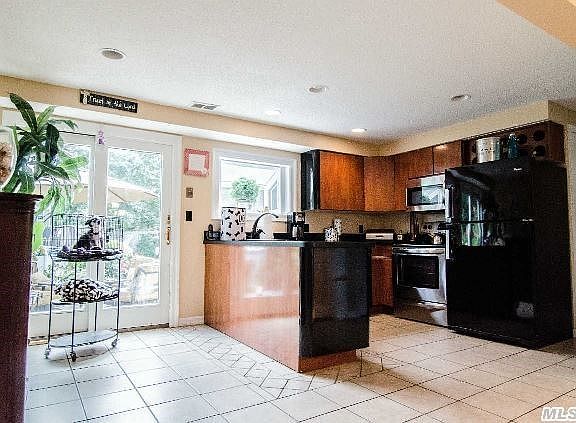 4th image of 19 Pritchard Cres
