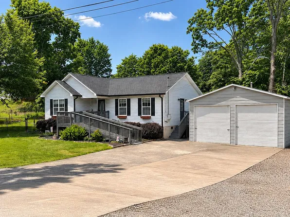 243 Bud Hardy Rd SE, Calhoun, GA 30701