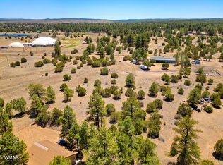 2821 Kelton Cir, Overgaard, AZ 85933