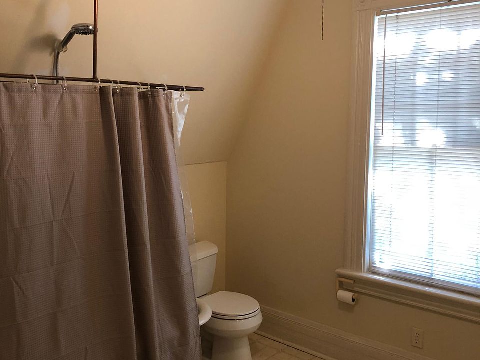 1st image of 2473 Rivermont Ave
