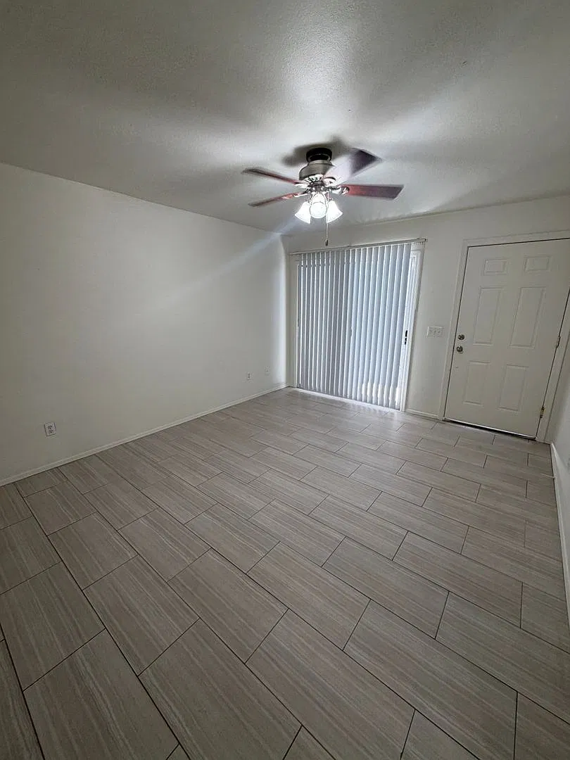 1331 W Baseline Rd — Photo 4