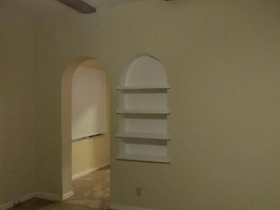2nd image of 152 W Avenue 28