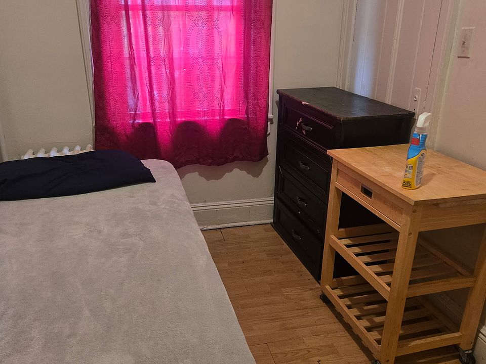 2nd image of 29 49th St APT 9