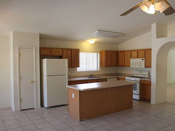 5th image of 7626 S Laurel Willow Dr