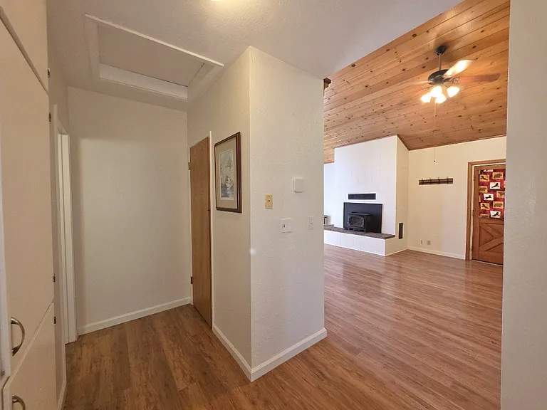 24041 Pine Cone Rd — Photo 9