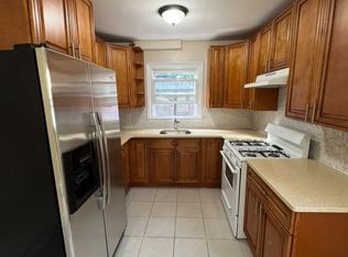 285 Mary Lou Ave, Yonkers, NY 10703