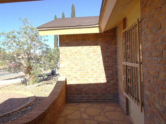 2nd image of 1664 Leroy Bonse Dr