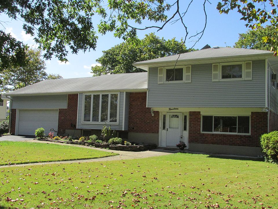 1st image of 19 Darien Pl