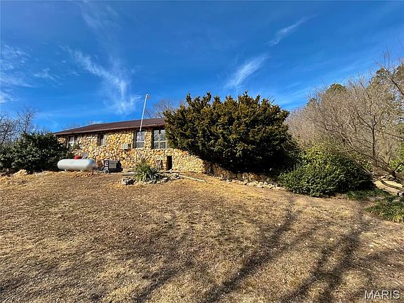 3rd image of 15303 E Highway 32