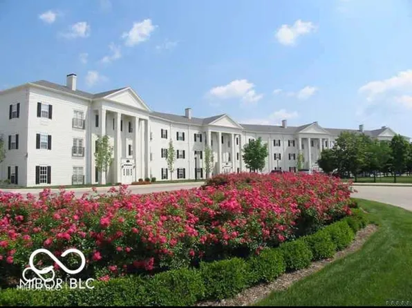 12938 University Cres APT 2B, Carmel, IN 46032