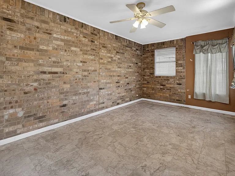 7903 Clear Fork Trl — Photo 30