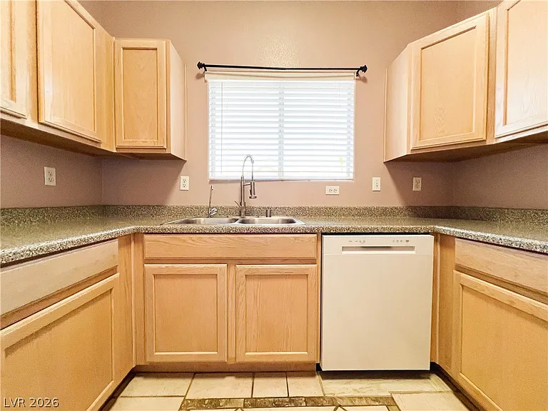 2100 Quarry Ridge St #207 — Photo 46