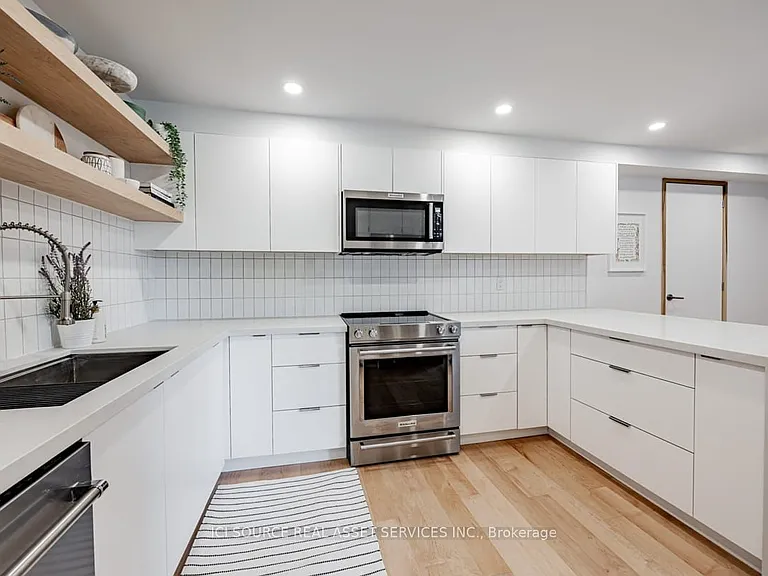 5 Old Sheppard Ave #204 — Photo 9